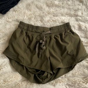 Unique green Lulu shorts